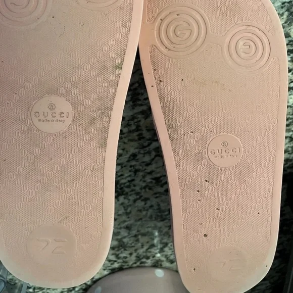 Authentic Womens Light Pink Rubber Gucci GG Slides - good used condition sz 38/8 - Picture 5 of 11